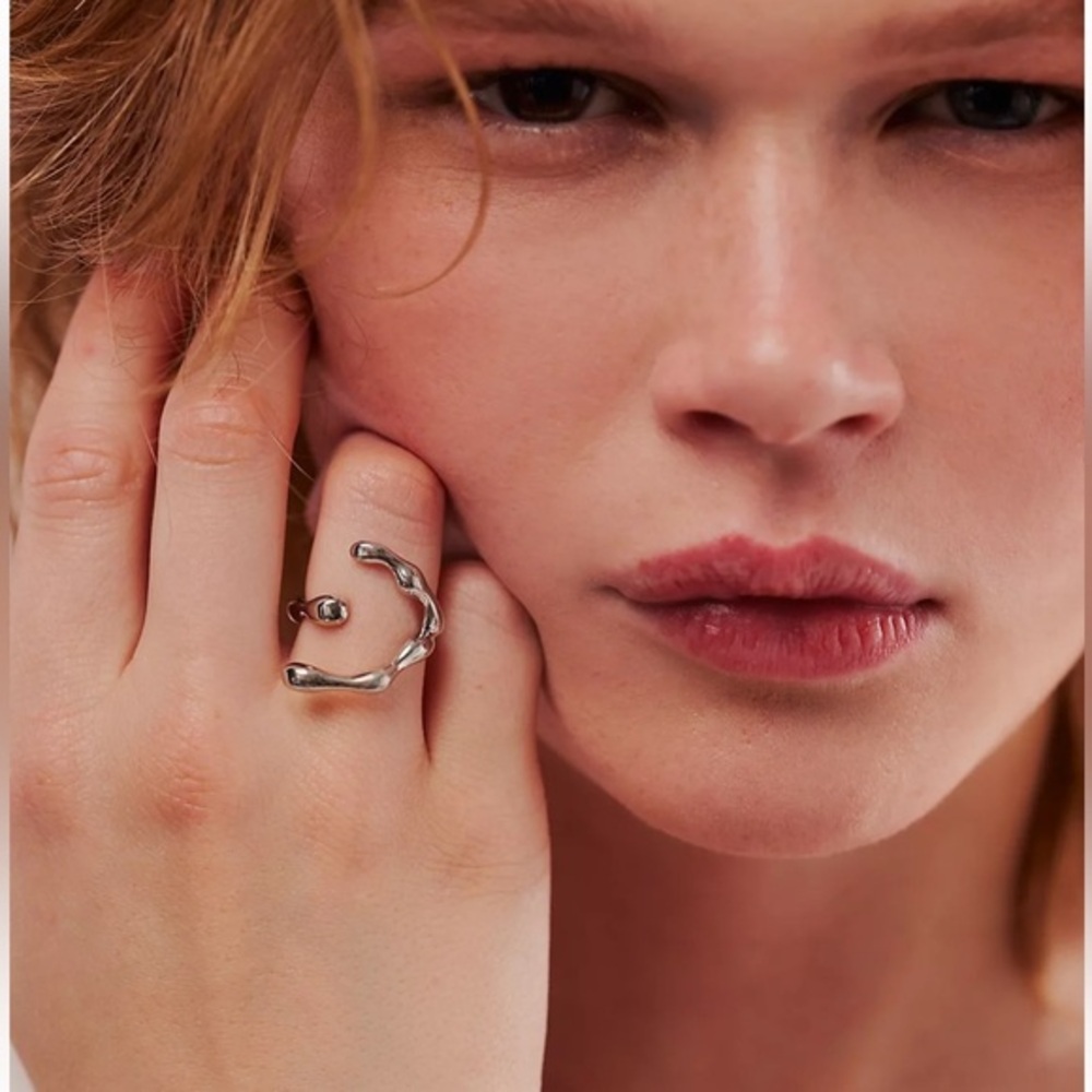 Free People sculptured Ring one size sculptural